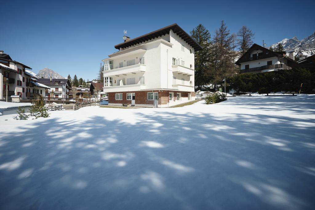 Villa Tullia - Stayincortina Cortina dʼAmpezzo Exterior foto