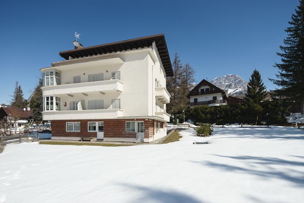 Villa Tullia - Stayincortina Cortina dʼAmpezzo Exterior foto
